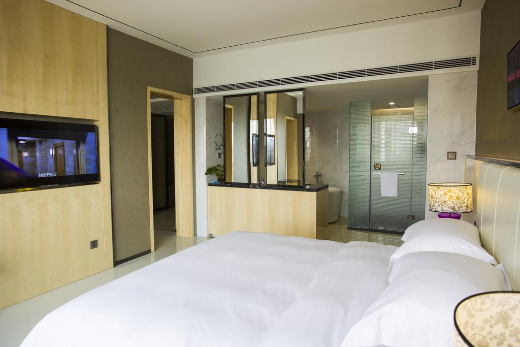 Lori Star Hotel Qionghai Bilik gambar